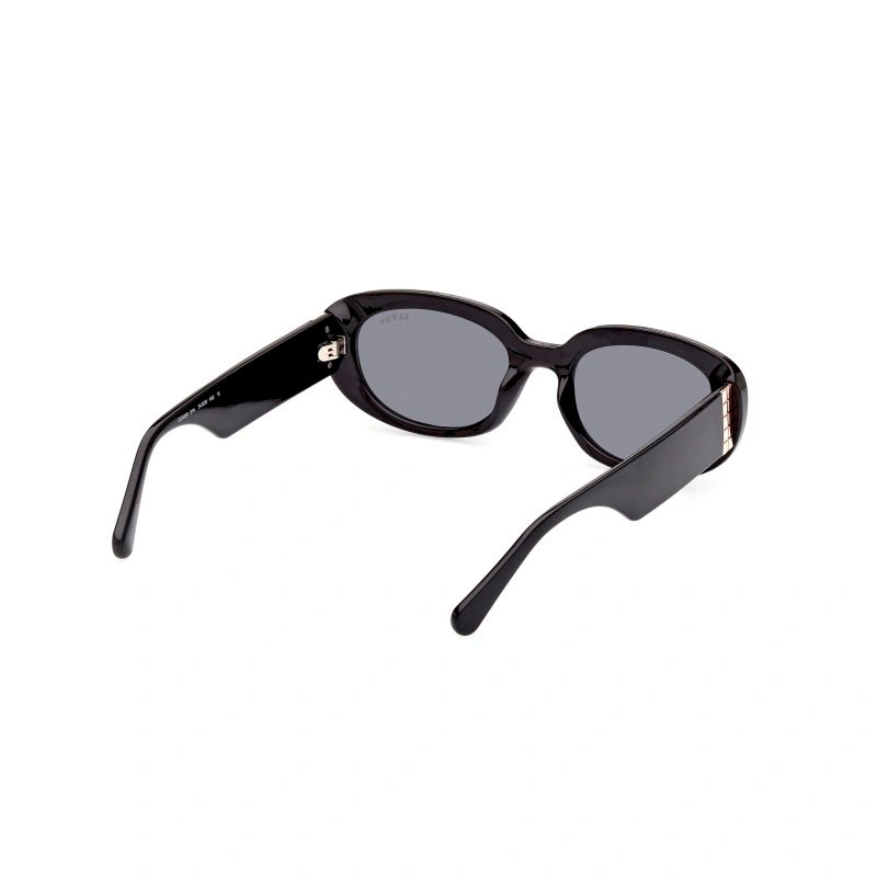 Солнцезащитные очки Guess GU8260/01A
